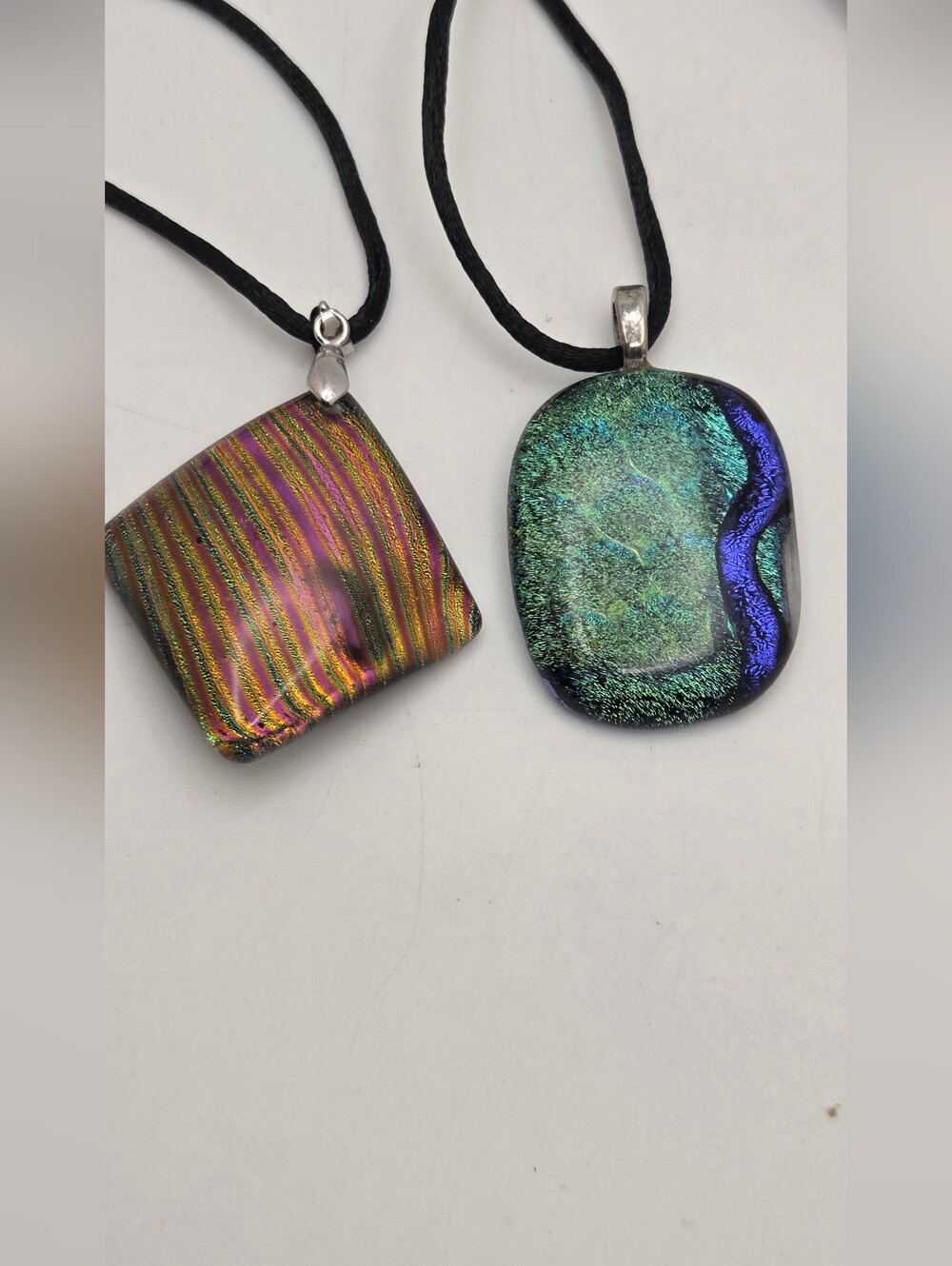 Lot of 2 Vintage Fused Dichroic Glass Pendants 18KGP